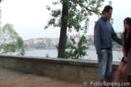 Asestir pequeno vídeo caseiro de mulher dançando fank nua